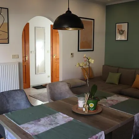 Nyugi-lak Vakantiehuis Lipót